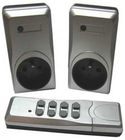 LOT 2 PRISES 1000W + TELECOMMANDE